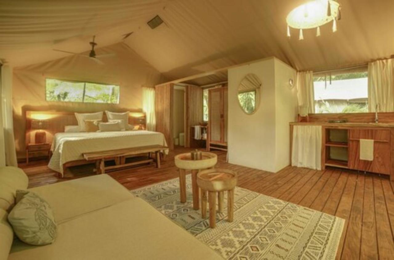 Zunya Bed & Breakfast มัลปัยส์ ภายนอก รูปภาพ